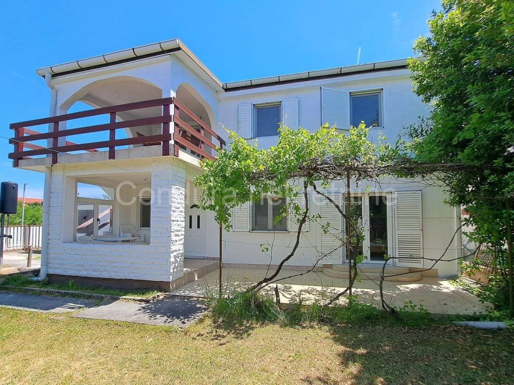 Kuća na moru, Prodaja, Vrsi, Zukve