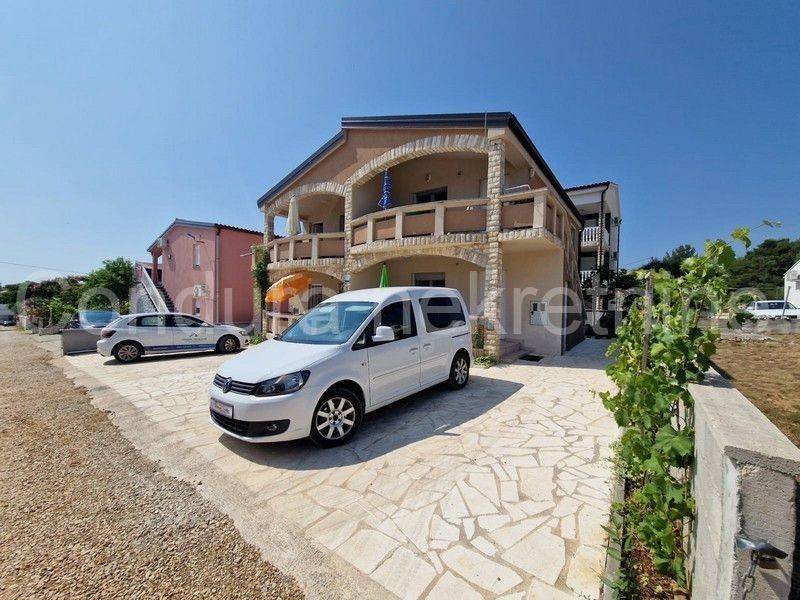 Apartmanska kuća, Prodaja, Vir, Vir