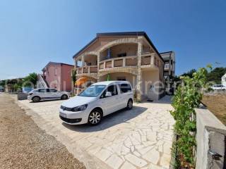 Apartmanska kuća, Prodaja, Vir, Vir