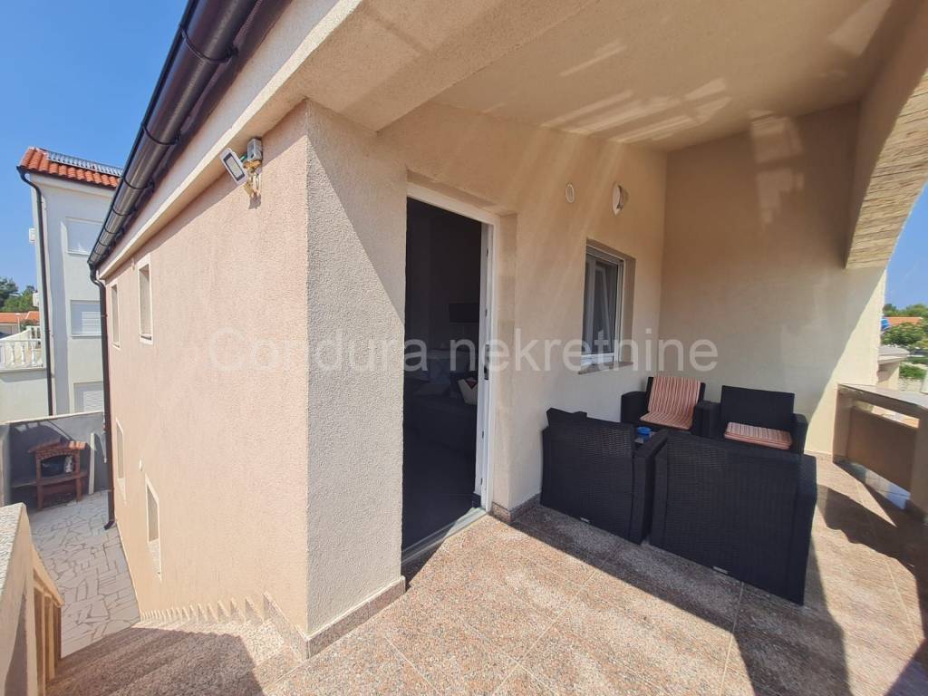 Apartmanska kuća, Prodaja, Vir, Vir