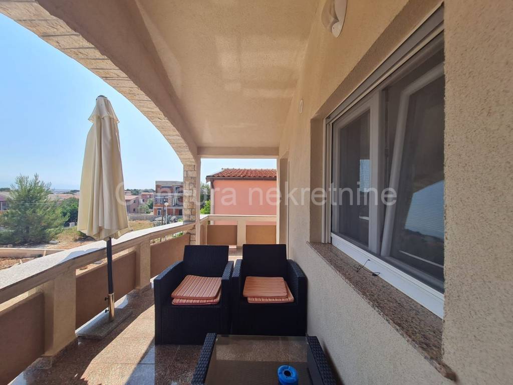Apartmanska kuća, Prodaja, Vir, Vir