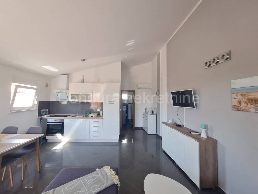 Apartmanska kuća, Prodaja, Vir, Vir
