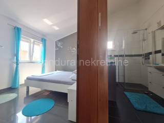 Apartmanska kuća, Prodaja, Vir, Vir