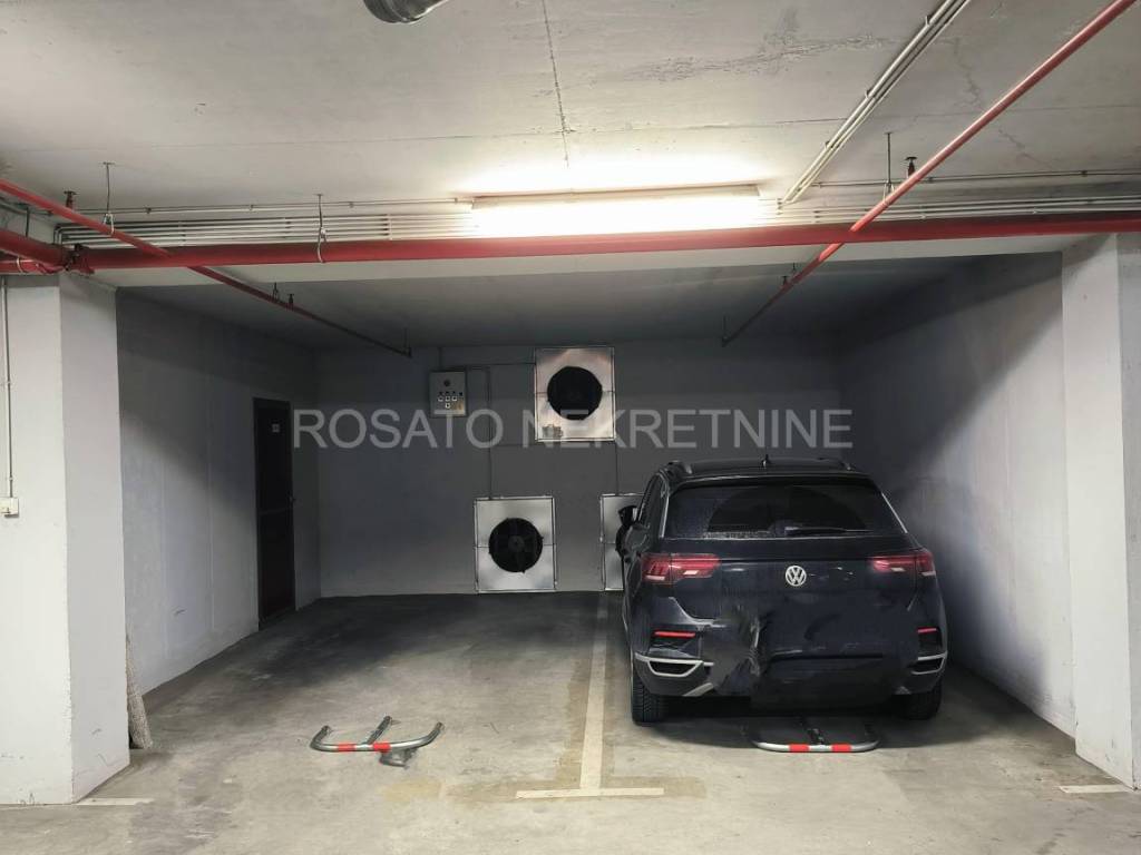 Unutrasnje garazno mjesto, Prodaja, Zagreb, Pescenica - Zitnjak