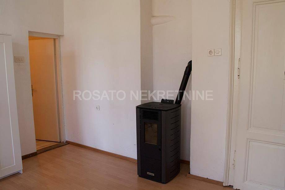 Stan u zgradi, Najam, Karlovac, Karlovac