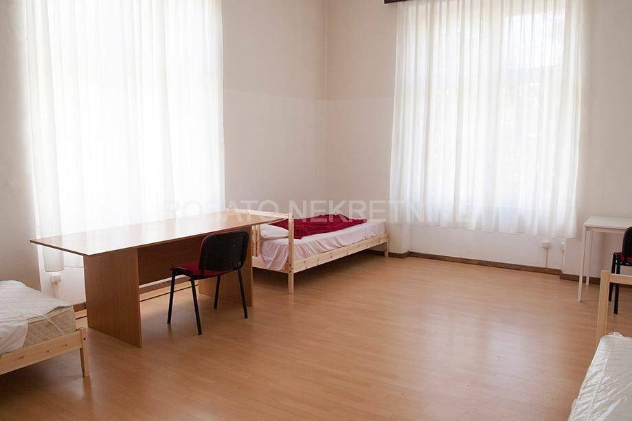 Stan u starijoj zgradi, Prodaja, Karlovac, Karlovac