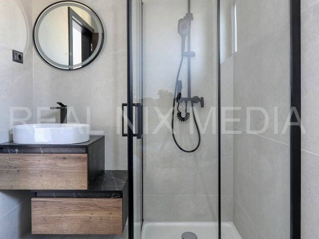 Apartman s okućnicom, Prodaja, Privlaka, Privlaka