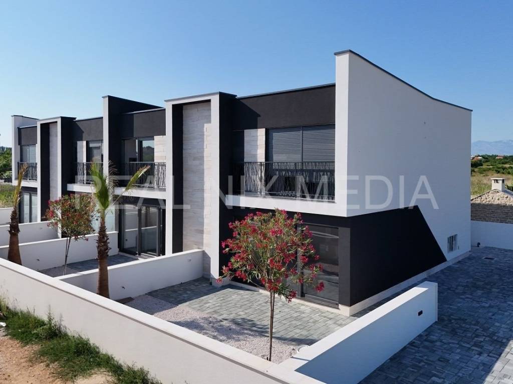 Kuća u nizu, Prodaja, Privlaka, Privlaka