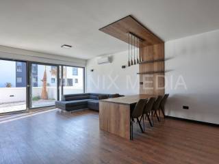 Apartman s okućnicom, Prodaja, Privlaka, Privlaka