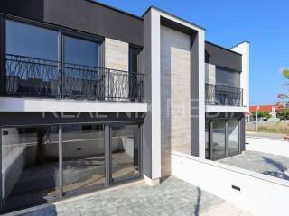 Apartman s okucnicom, Prodaja, Privlaka, Privlaka