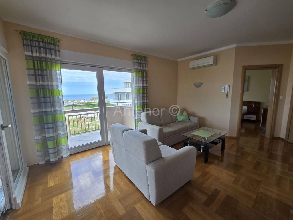 Apartman na moru, Prodaja, Nin, Zaton