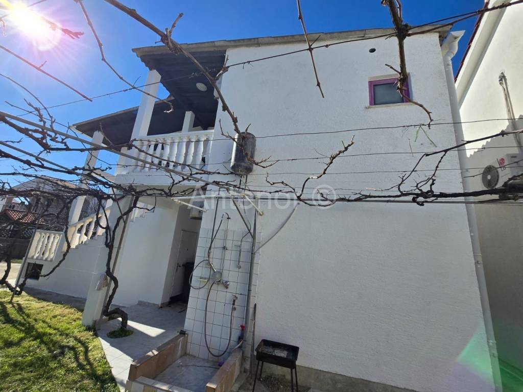 Dvojna kuća, Prodaja, Vrsi, Zukve