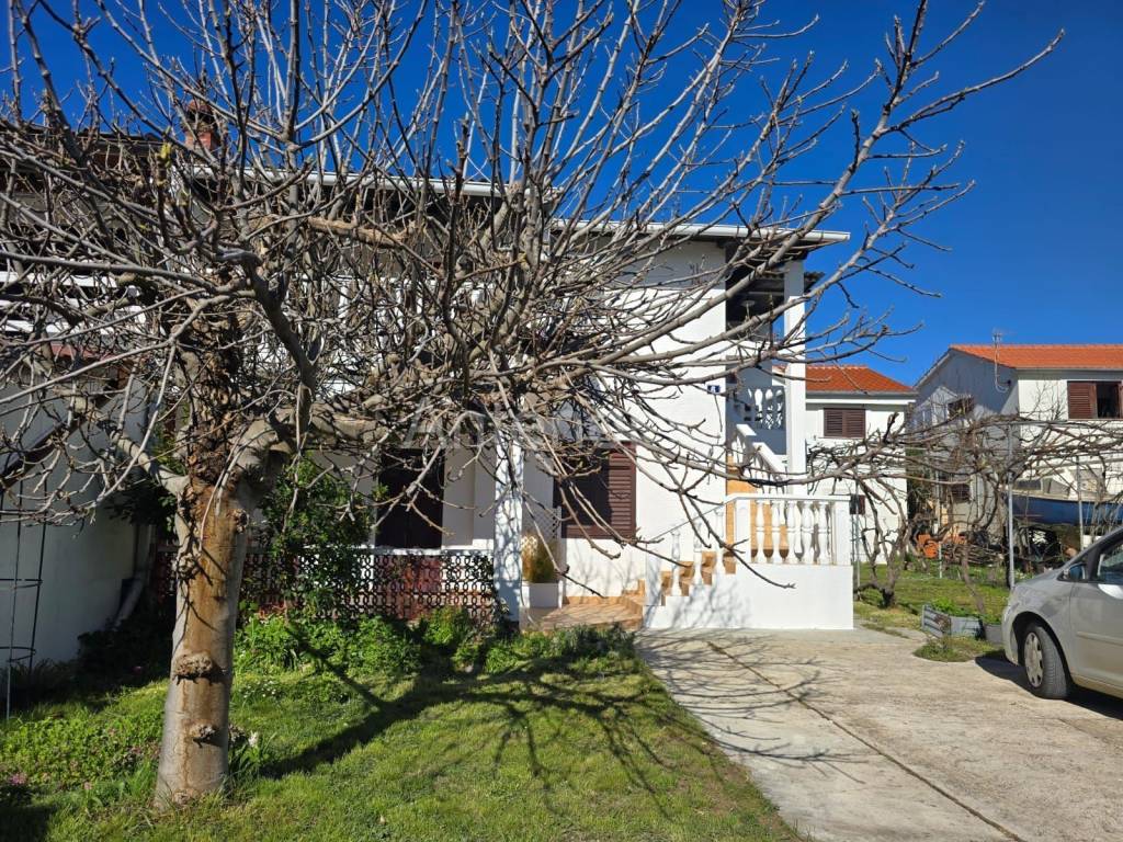 Dvojna kuća, Prodaja, Vrsi, Zukve