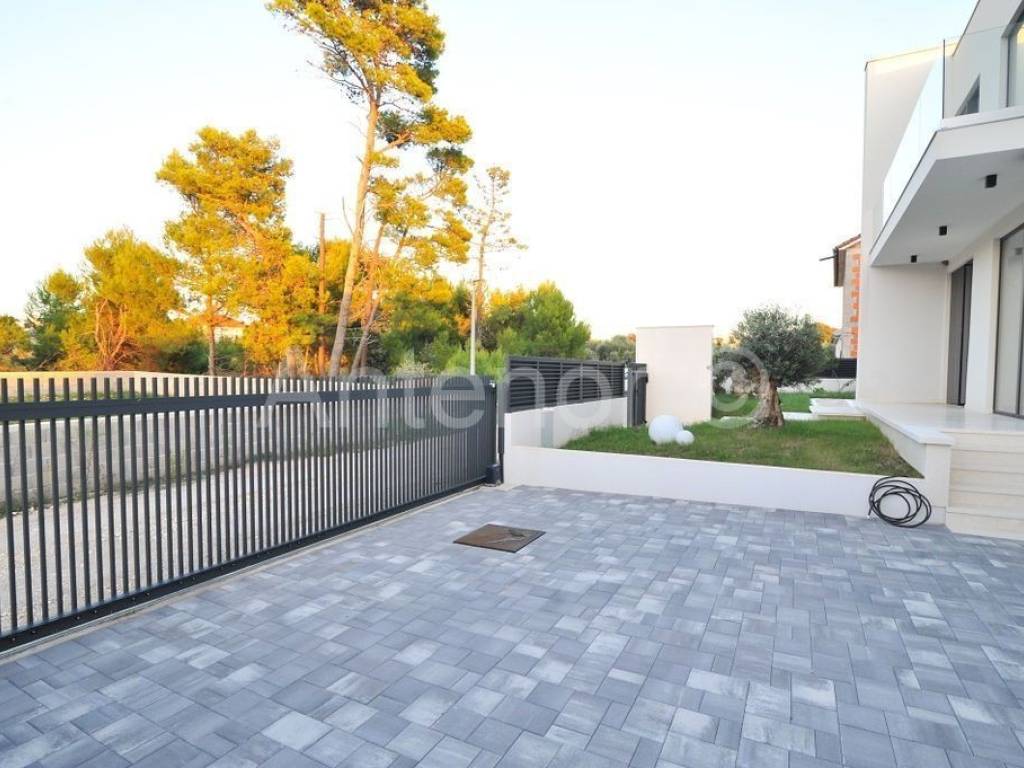 Luksuzna kuća, Prodaja, Privlaka, Privlaka
