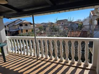Dvojna kuća, Prodaja, Vrsi, Zukve