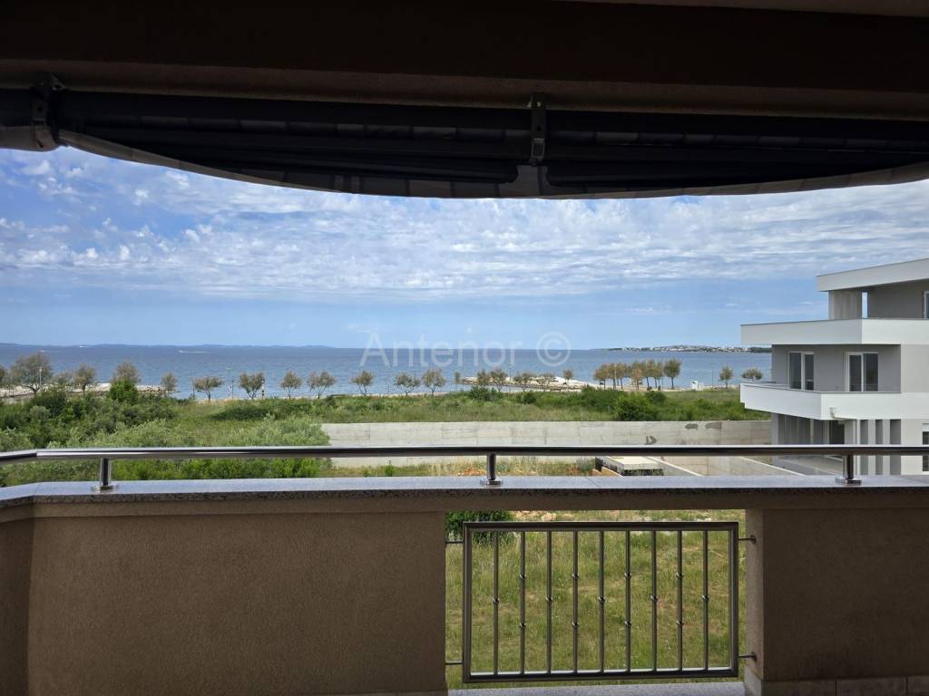 Apartman na moru, Prodaja, Nin, Zaton