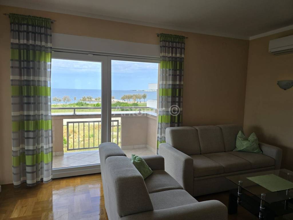 Apartman na moru, Prodaja, Nin, Zaton