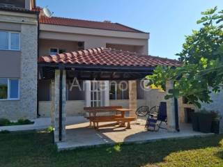 Apartmanska kuća, Prodaja, Privlaka, Privlaka