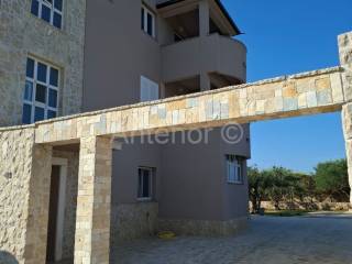 Apartmanska kuća, Prodaja, Privlaka, Privlaka