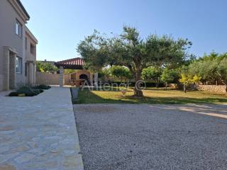 Apartmanska kuća, Prodaja, Privlaka, Privlaka