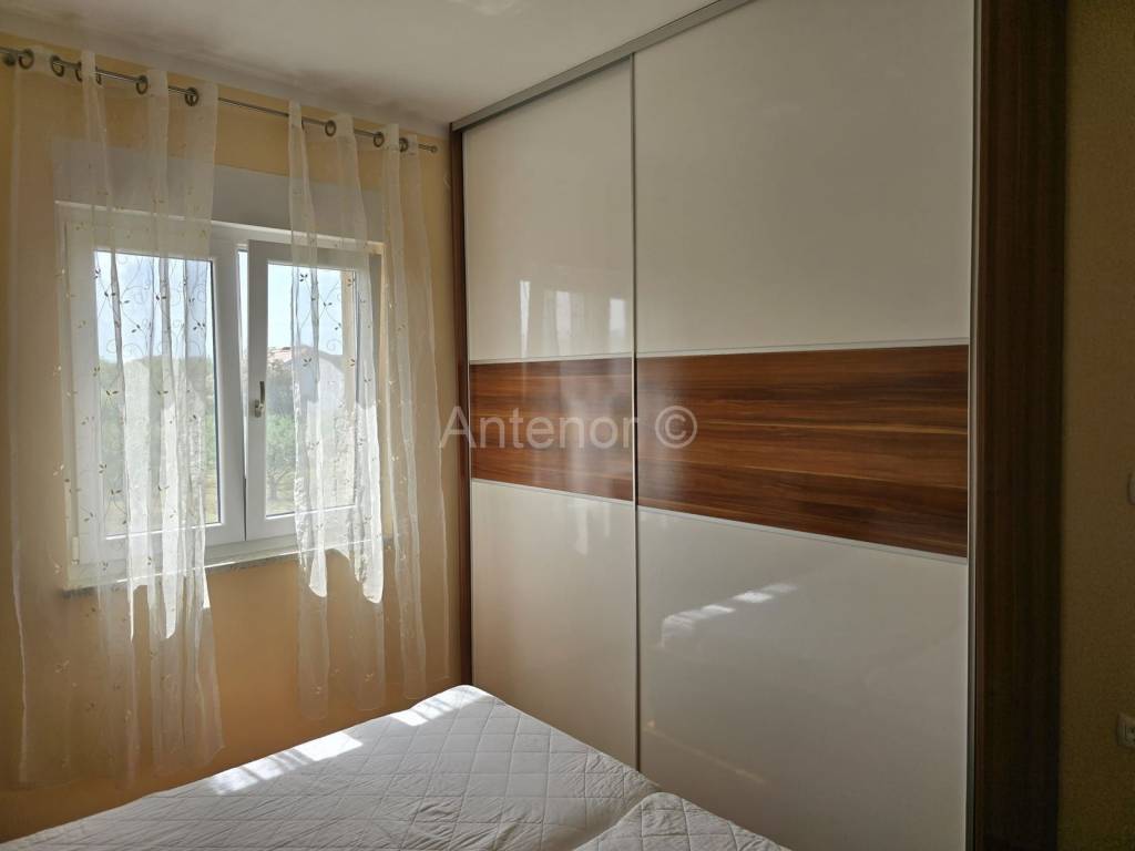 Apartman na moru, Prodaja, Nin, Zaton