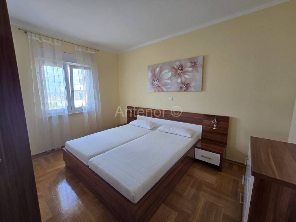 Apartman na moru, Prodaja, Nin, Zaton