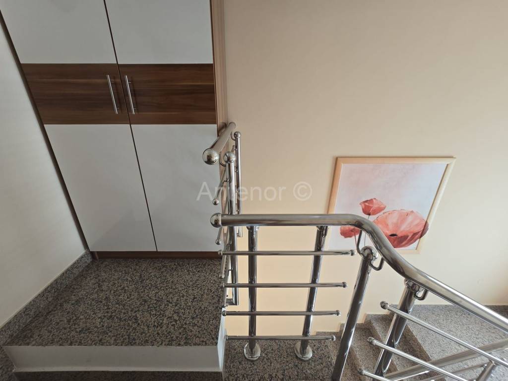 Apartman na moru, Prodaja, Nin, Zaton