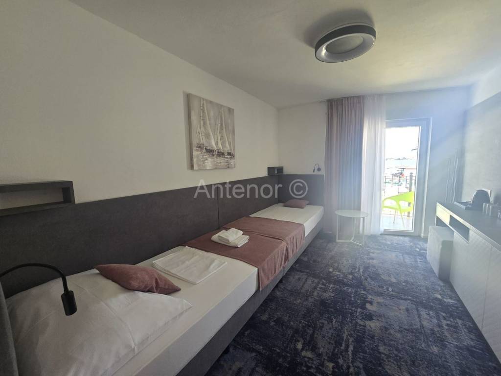 Hotel, Prodaja, Vrsi, Mulo