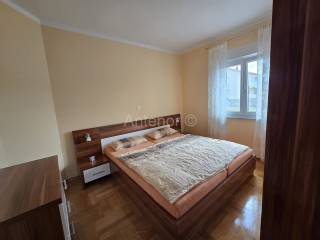 Apartman na moru, Prodaja, Nin, Zaton