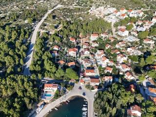 Građevinsko mješovito, Prodaja, Milna, Milna