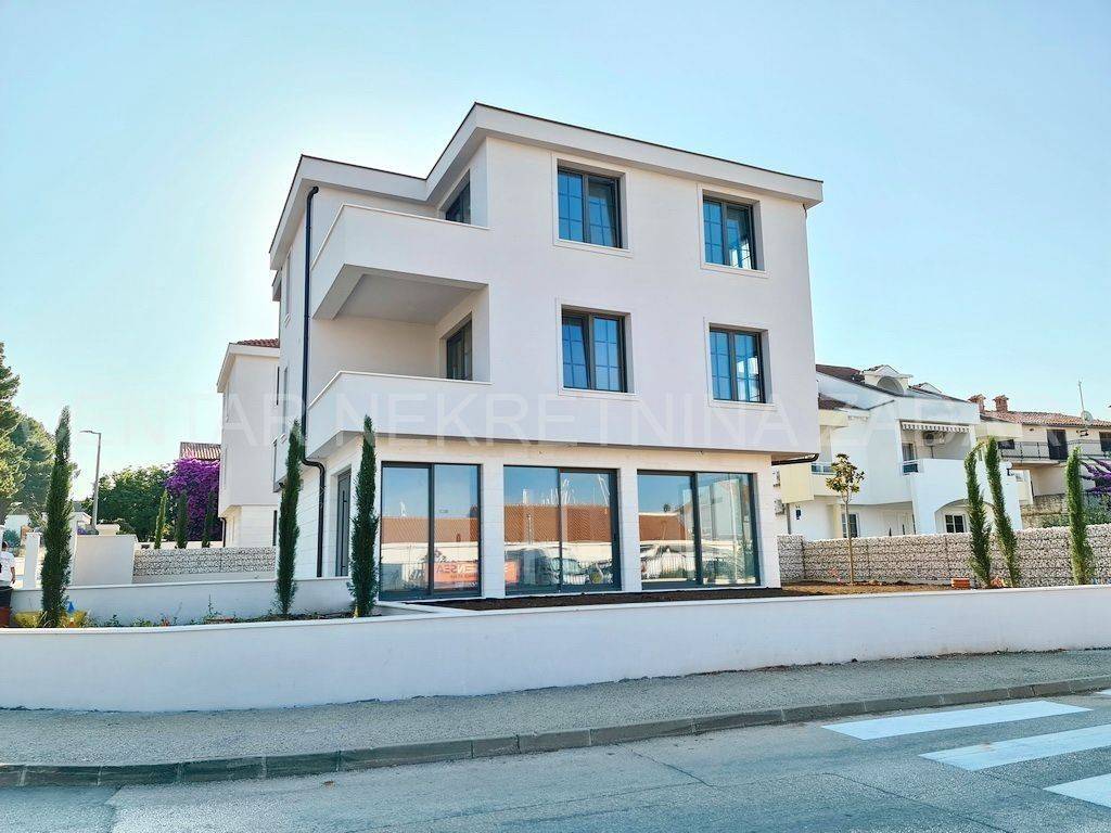 Stan u urbanoj vili, Prodaja, Biograd na Moru, Biograd na Moru