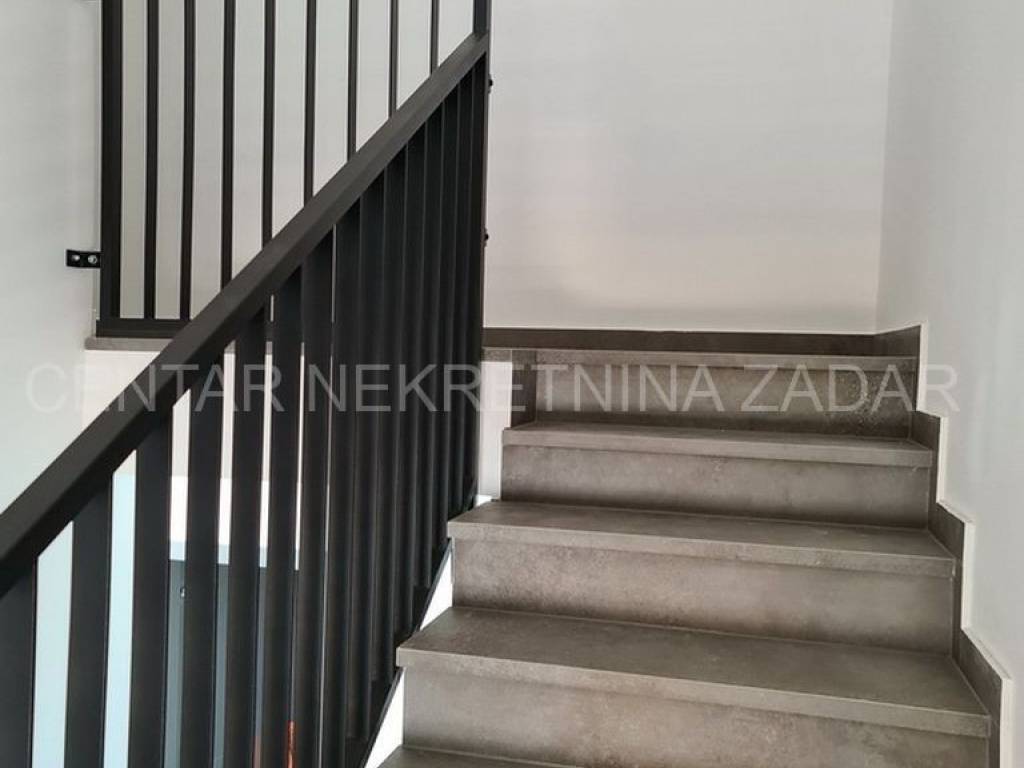 Vila, Prodaja, Nin, Zaton