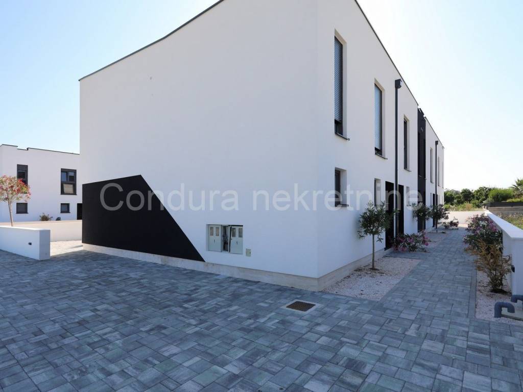 Apartman na moru, Prodaja, Privlaka, Privlaka