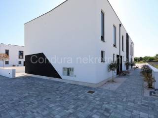 Apartman na moru, Prodaja, Privlaka, Privlaka