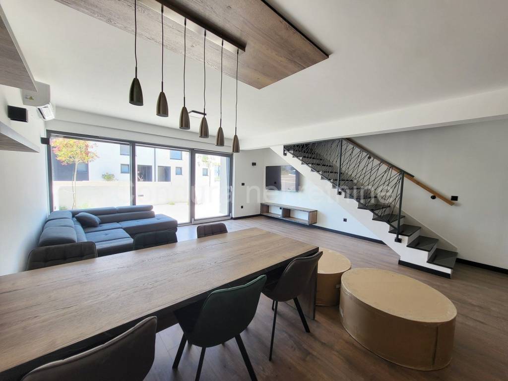 Apartman na moru, Prodaja, Privlaka, Privlaka