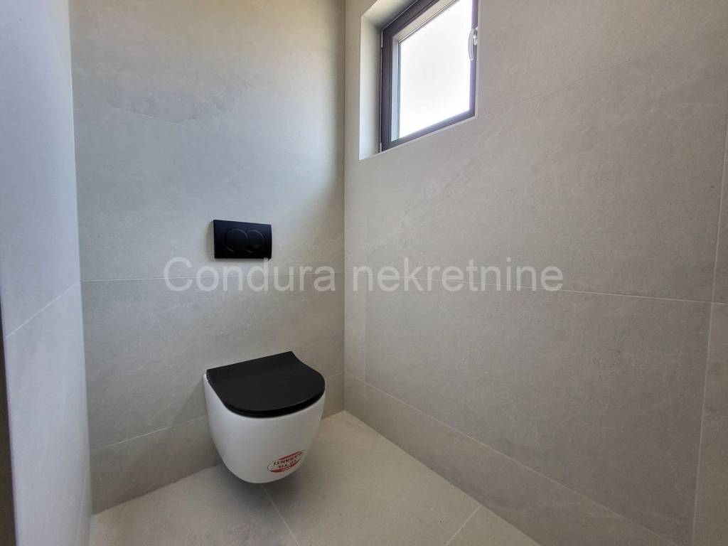 Apartman na moru, Prodaja, Privlaka, Privlaka