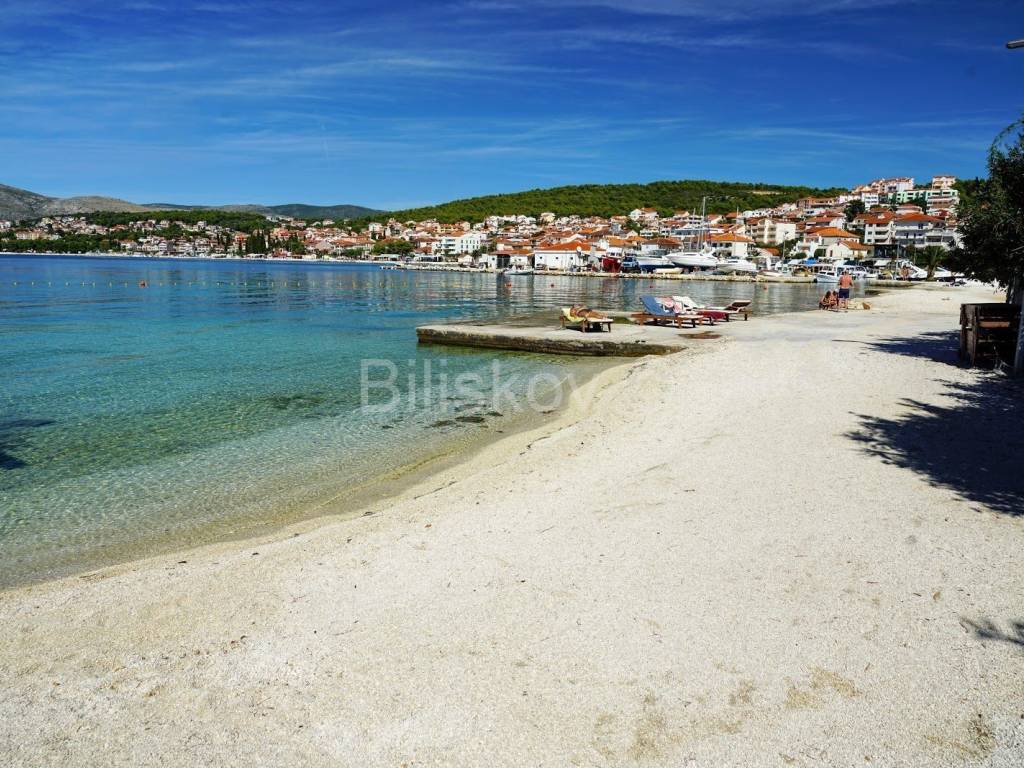Stan u zgradi, Prodaja, Okrug, Okrug Gornji