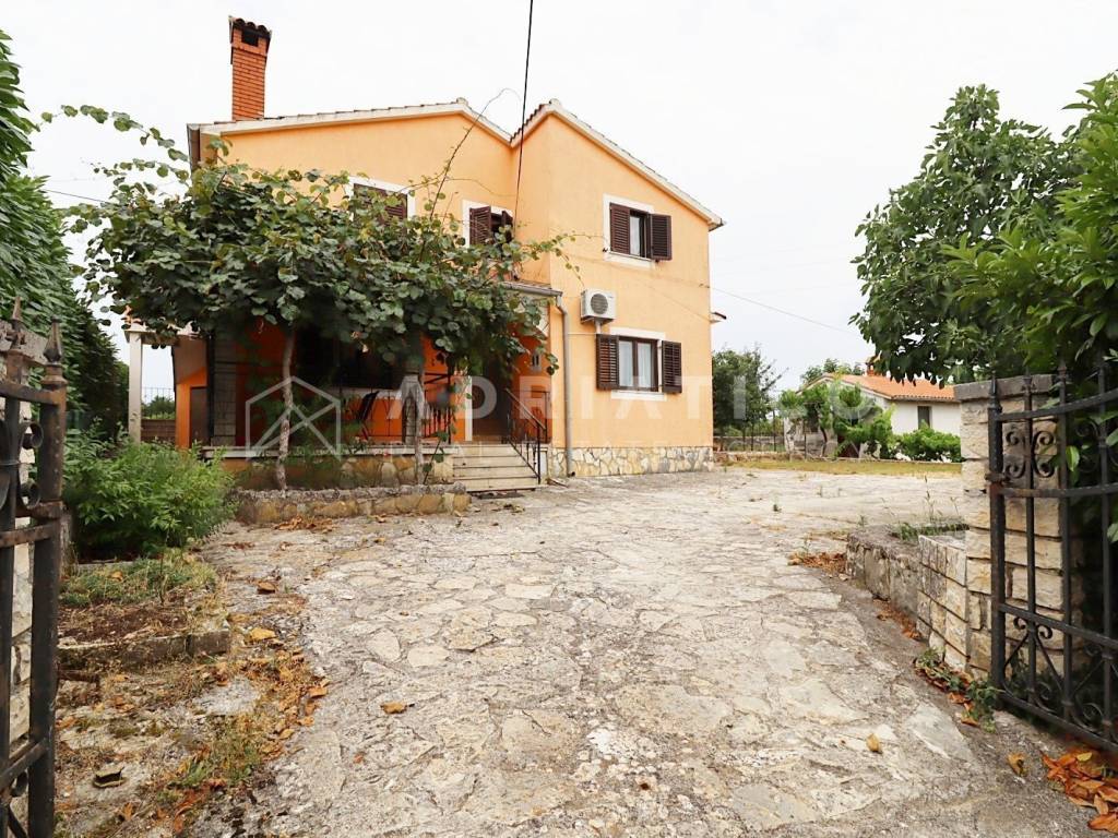 Samostojeća kuća, Prodaja, Kanfanar, Sošići