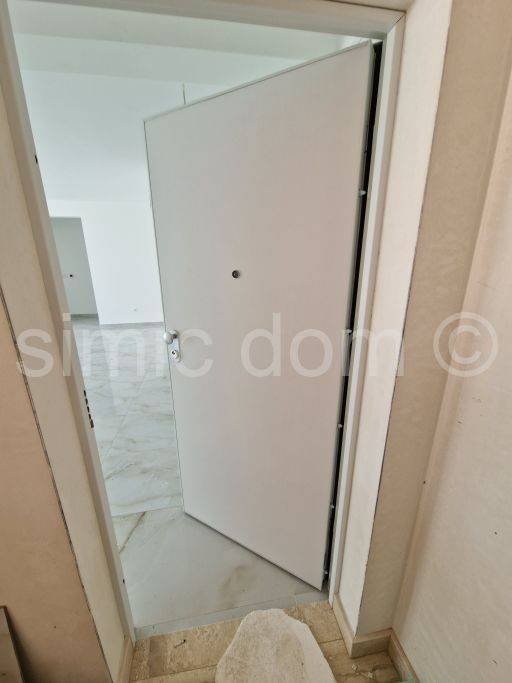 Apartman na moru, Prodaja, Okrug, Okrug Gornji