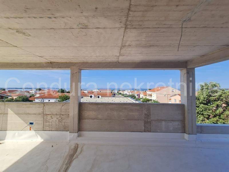 Apartman na moru, Prodaja, Vir, Vir
