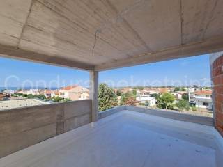Apartman na moru, Prodaja, Vir, Vir