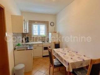 Apartman na moru, Prodaja, Vir, Vir