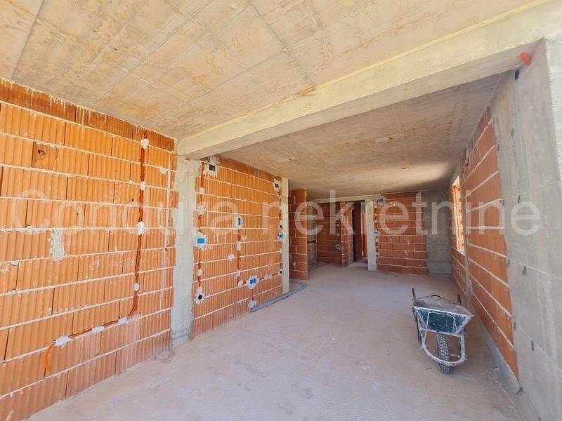 Apartman na moru, Prodaja, Vir, Vir