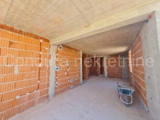Apartman na moru, Prodaja, Vir, Vir