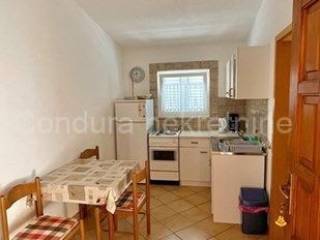 Apartman na moru, Prodaja, Vir, Vir