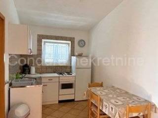 Apartman na moru, Prodaja, Vir, Vir