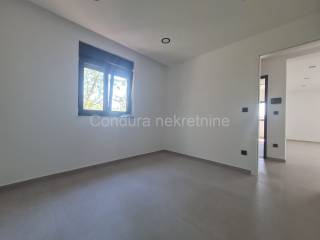 Apartman na moru, Prodaja, Vir, Vir