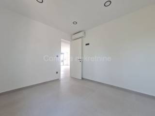 Apartman na moru, Prodaja, Vir, Vir