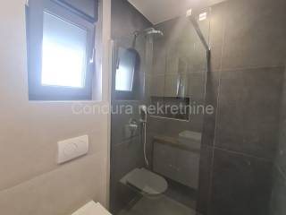 Apartman na moru, Prodaja, Vir, Vir