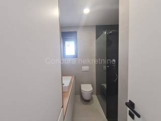 Apartman na moru, Prodaja, Vir, Vir